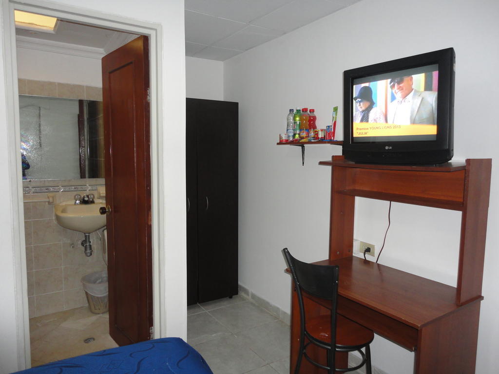 Hotel Fenix Real Bogotá Habitación foto